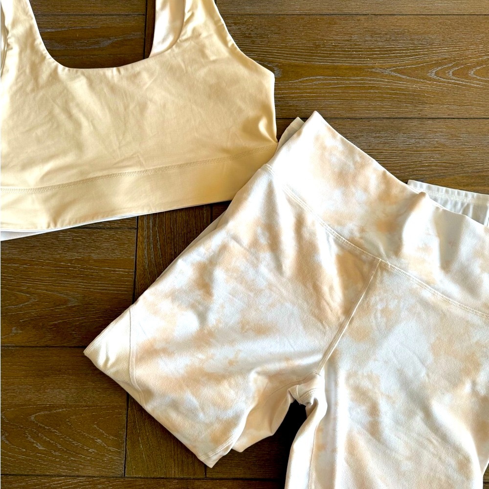 Fabletics Cream Tie-Dye Leggings and reversible Top Set